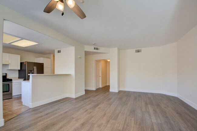 Building Photo - Beautiful 2BR / 2BA Renovated / Modern Condo In A Gated Complex.