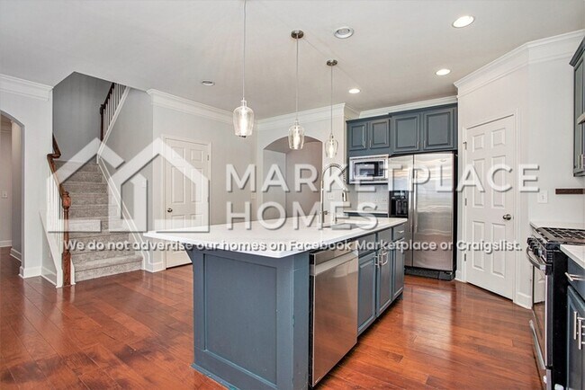 Building Photo - 1653 Danbury Parc Pl