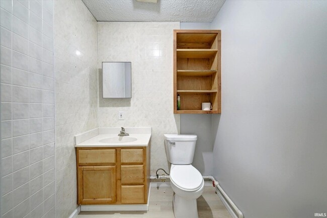 Building Photo - 4693 N State Rd 43