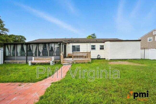 Building Photo - 3100 Kenelm Dr