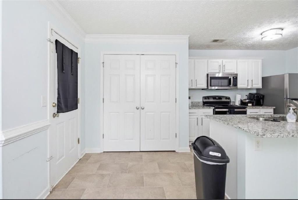 Building Photo - 5606 Union Pointe Dr