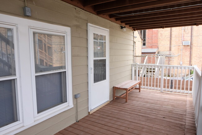 Building Photo - 4346 W Parker Ave