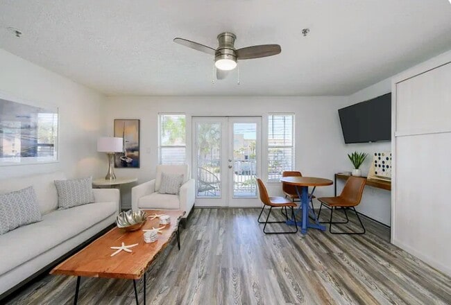 Building Photo - 3291 Scenic Hwy 98