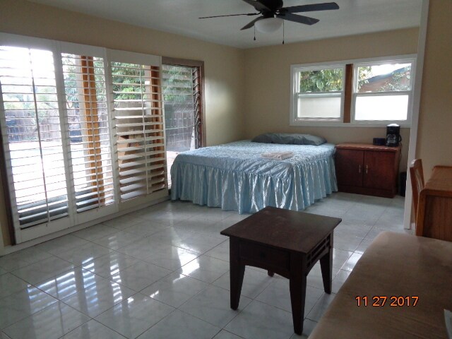 Building Photo - 4951 Campanile Dr