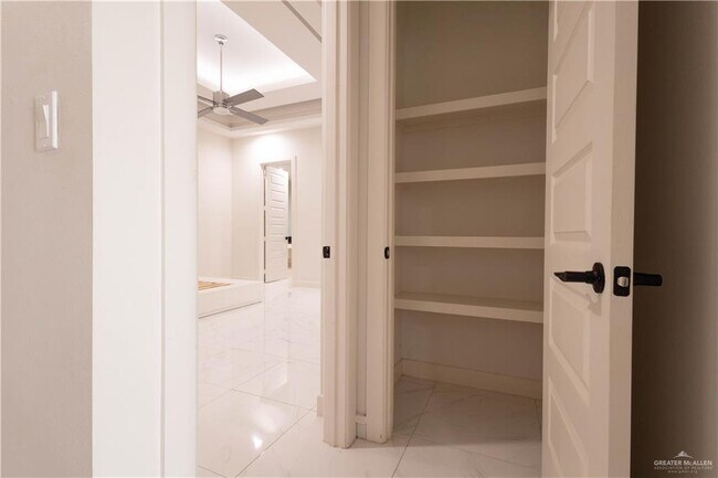 Building Photo - 30 Wisteria Ave