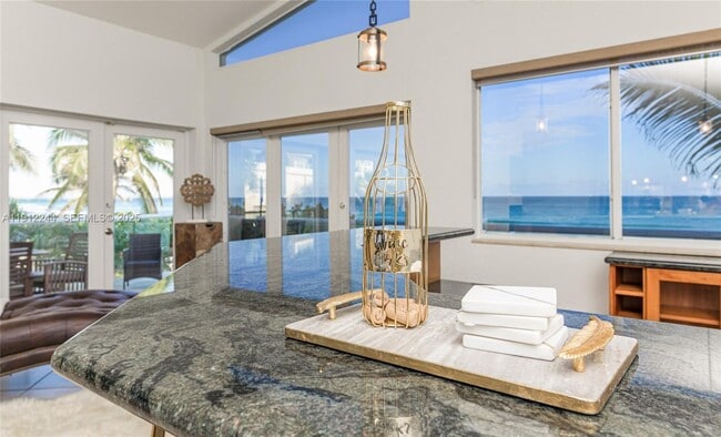 Building Photo - 302 Balboa St