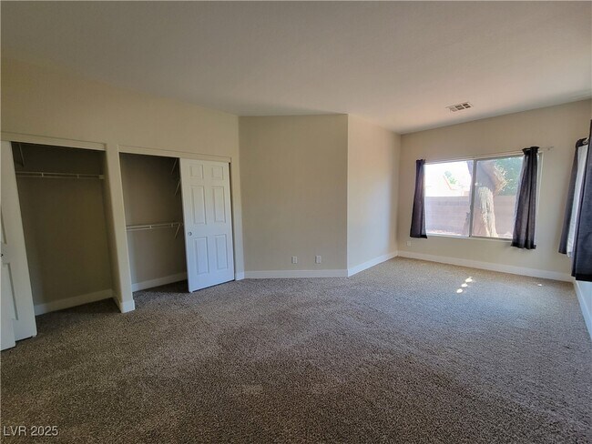Building Photo - 1153 Country Shadows Way