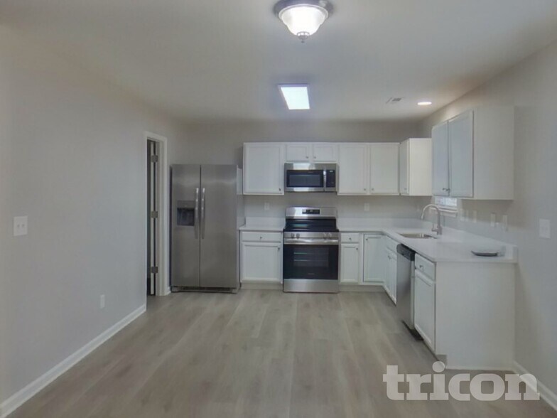 Building Photo - 9339 Bradstreet Commons Way