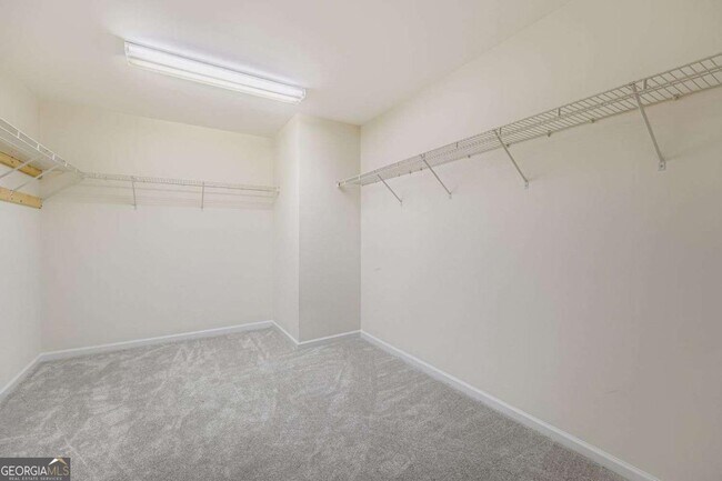 Building Photo - 700 Kirkly Way