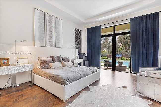 Building Photo - 9564 Exbury Ct