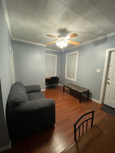 Building Photo - 1436 E Genesee St