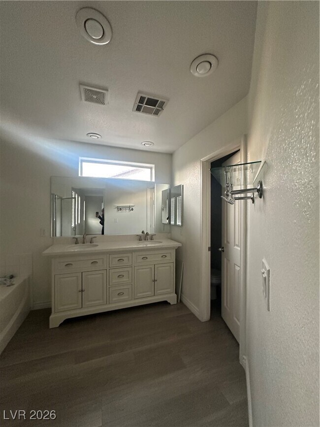 Building Photo - 755 Sunrise Crossing St