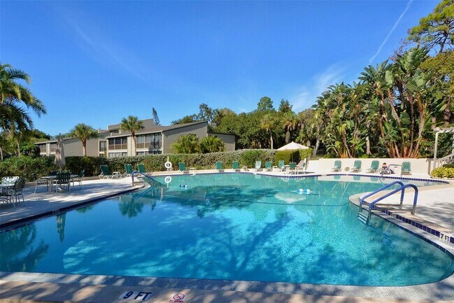 Building Photo - 1601 Bayhouse Point Dr