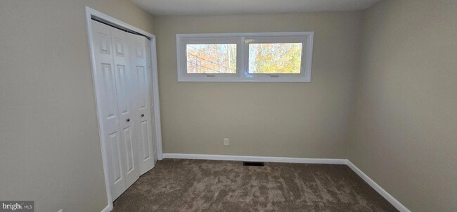 Building Photo - 7613 Locust Ln