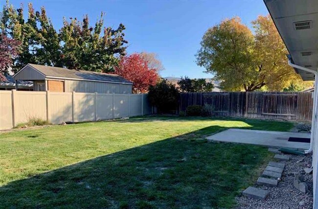 Building Photo - Great Single Family Home In Quiet Neighbor...
