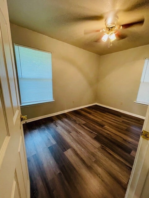 Building Photo - 111 Farhill Ln