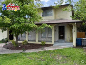 Building Photo - 5705 W Cassia St