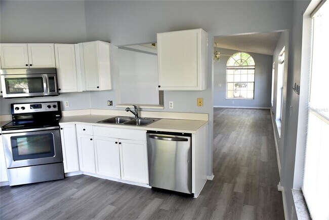 Building Photo - 271 Daniels Pointe Dr