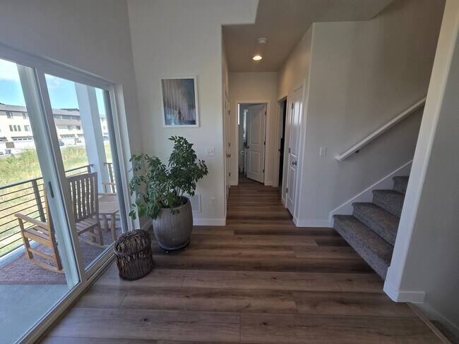 Building Photo - 817 W 510 S