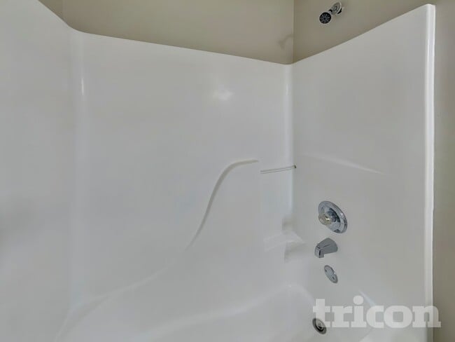 Building Photo - 4831 Dietzen Blvd