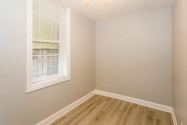 Building Photo - 834 N Mozart St