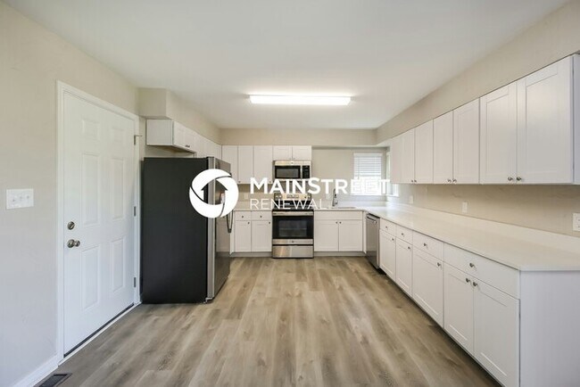 Building Photo - 3 Bedroom Pet-Friendly Home in OKLAHOMA CI...