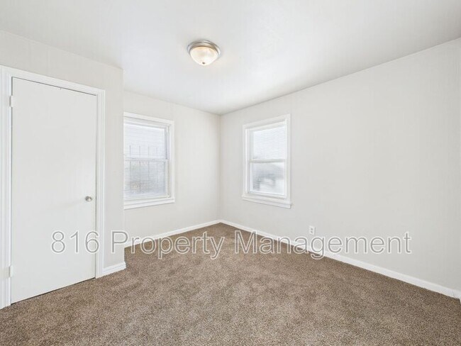 Building Photo - 4036 Cleveland Ave.