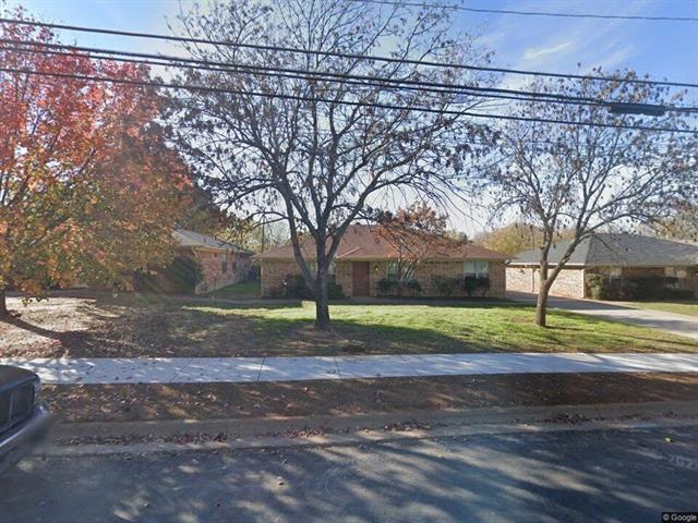 Primary Photo - 2320 Bernard St