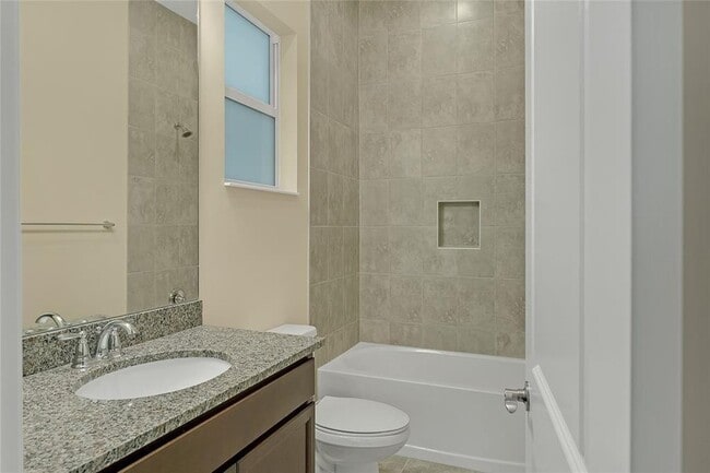 Building Photo - 14941 RedCove Pl