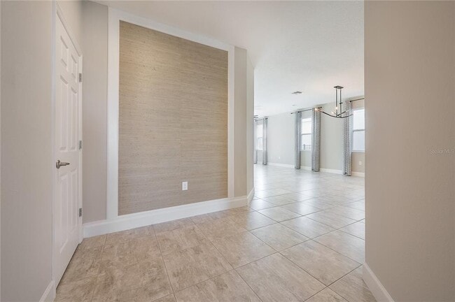 Building Photo - 7212 Paradiso Dr