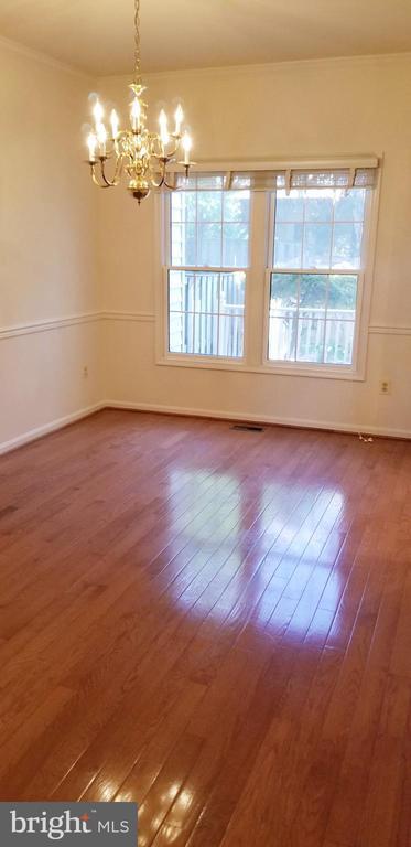 Building Photo - 464 Winding Rose Dr