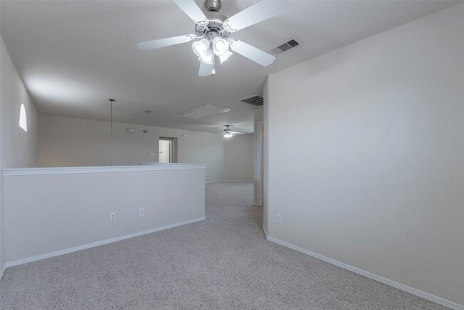 Building Photo - 131 Sunset Falls Dr