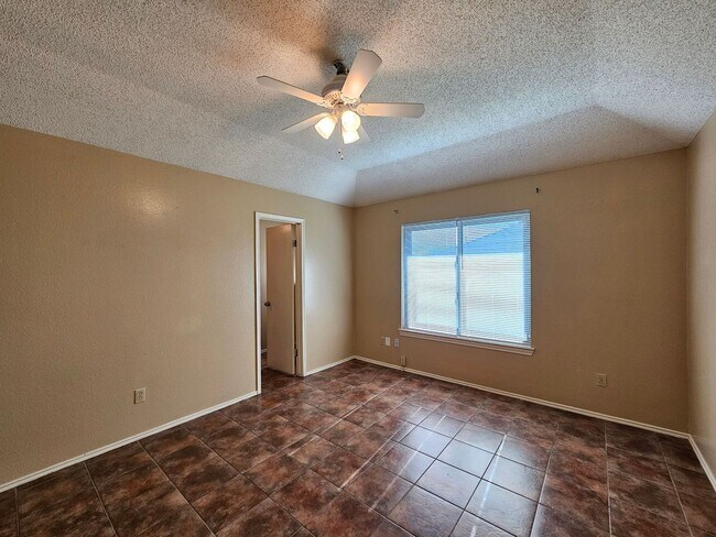 Building Photo - 1507 Nina Dr