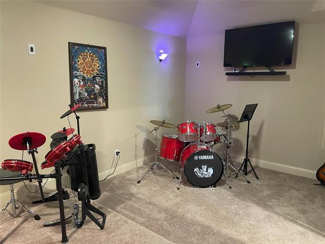 Building Photo - 14200 Blueberry Hill Dr