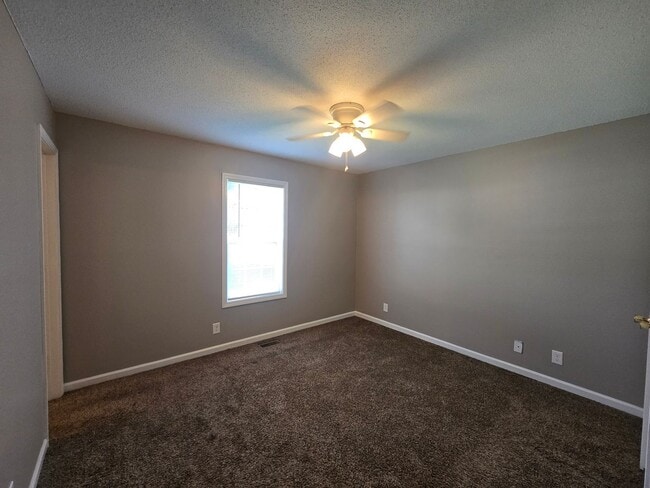 Building Photo - Charming 3-Bedroom Retreat at the End of t...