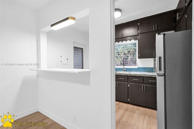 Building Photo - 12287 NE 7th Ave