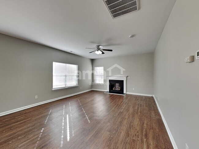 Building Photo - 4003 Paddle Wheel Ln