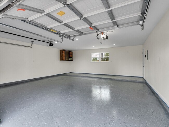 Building Photo - 4835 County Rd 380