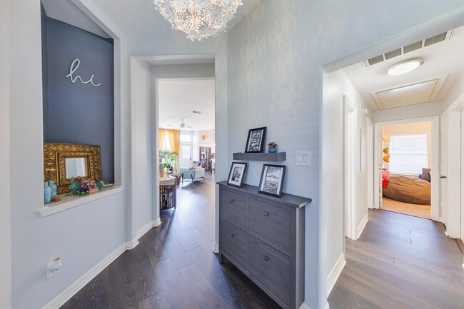 Building Photo - 15110 Diamond Way