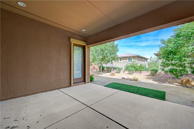 Building Photo - 6020 Langreo Ln