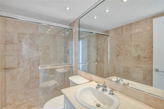 Building Photo - 5151 Collins Ave