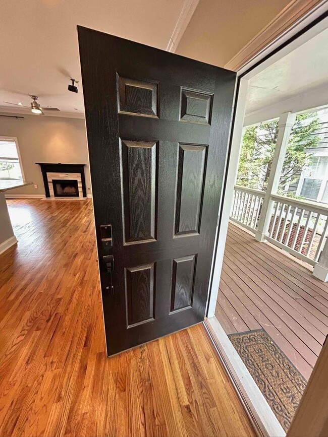 Building Photo - Elegant Intown Living in Carlyle Park – Beautiful 3BR/3.5BA Townhome