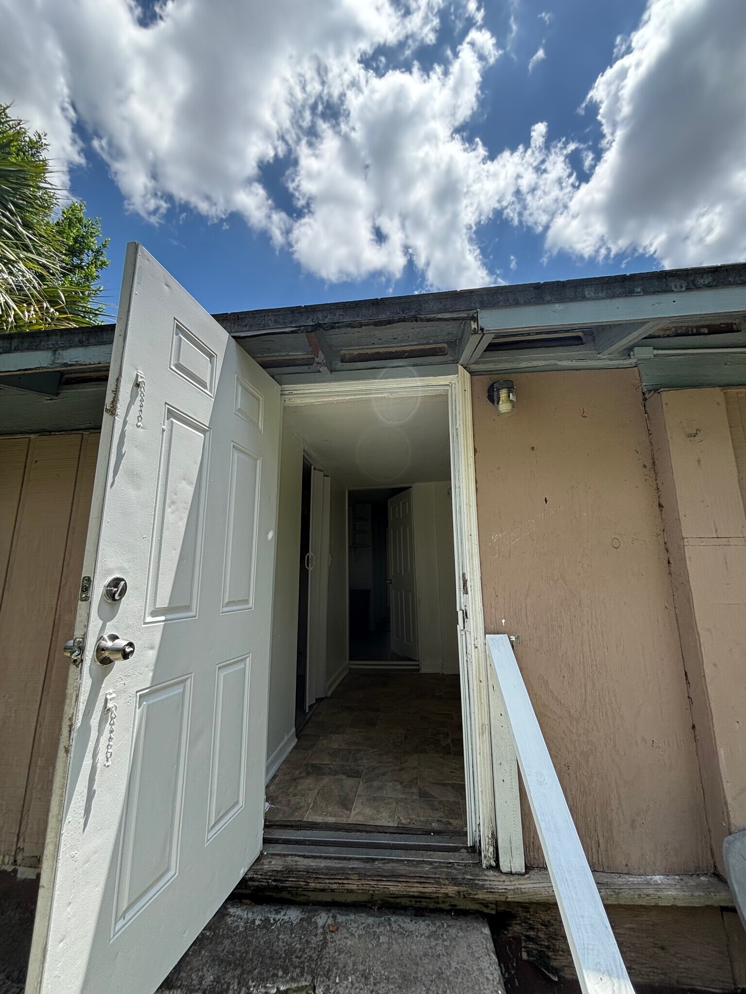 Building Photo - 8410 N Elmer St
