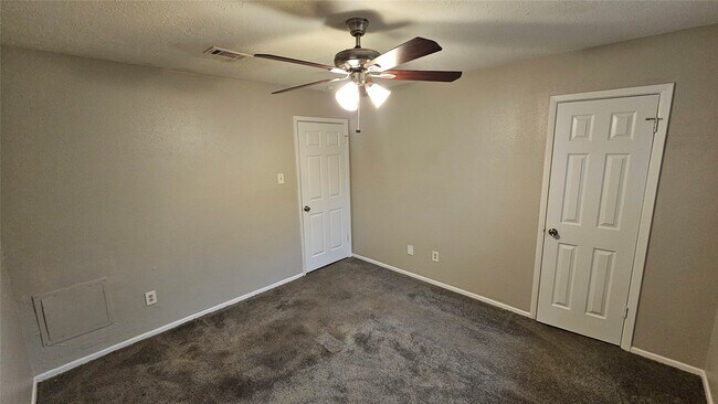 Building Photo - 4410 Adonis Dr