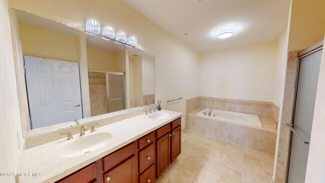 Building Photo - 112 Regency Ct