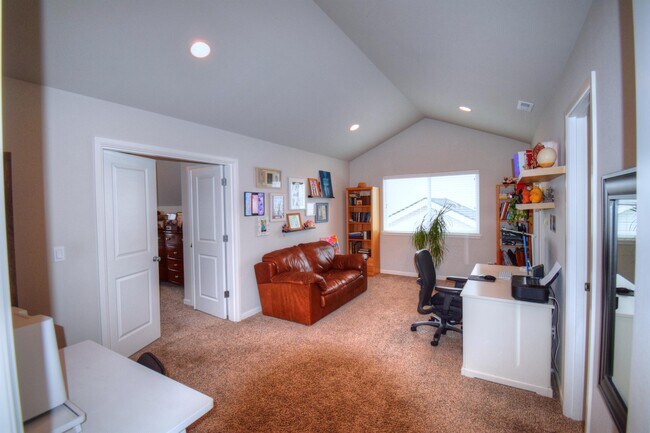 Building Photo - 10620 101st St Ct SW