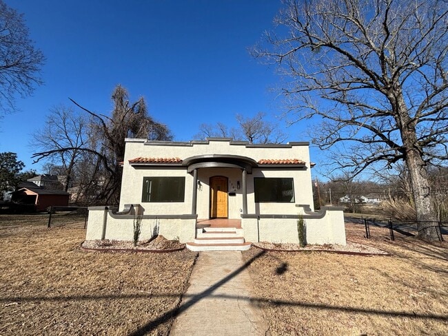 Primary Photo - 1504 W 22nd St
