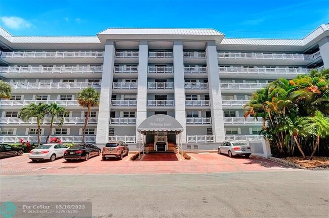 Building Photo - 3101 NE 47th Ct