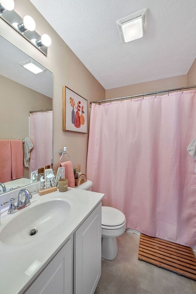 Building Photo - 412 Flintlock Ct