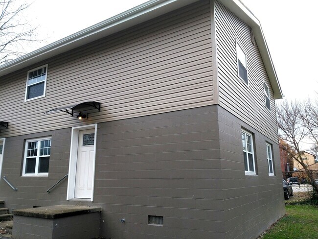 Primary Photo - 317 Gilman Ave